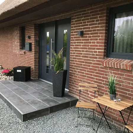 Unter Reet Apartment